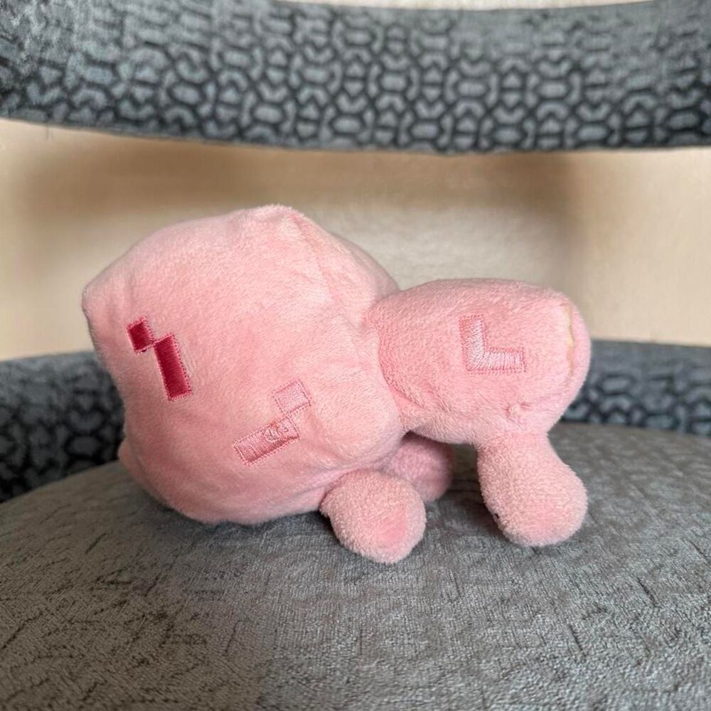 Minecraft Pink Stuffed-animals - Picture 2 of 3